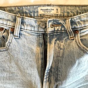 Abercrombie & Fitch 90s Relaxed Jean *Ultra High Rise